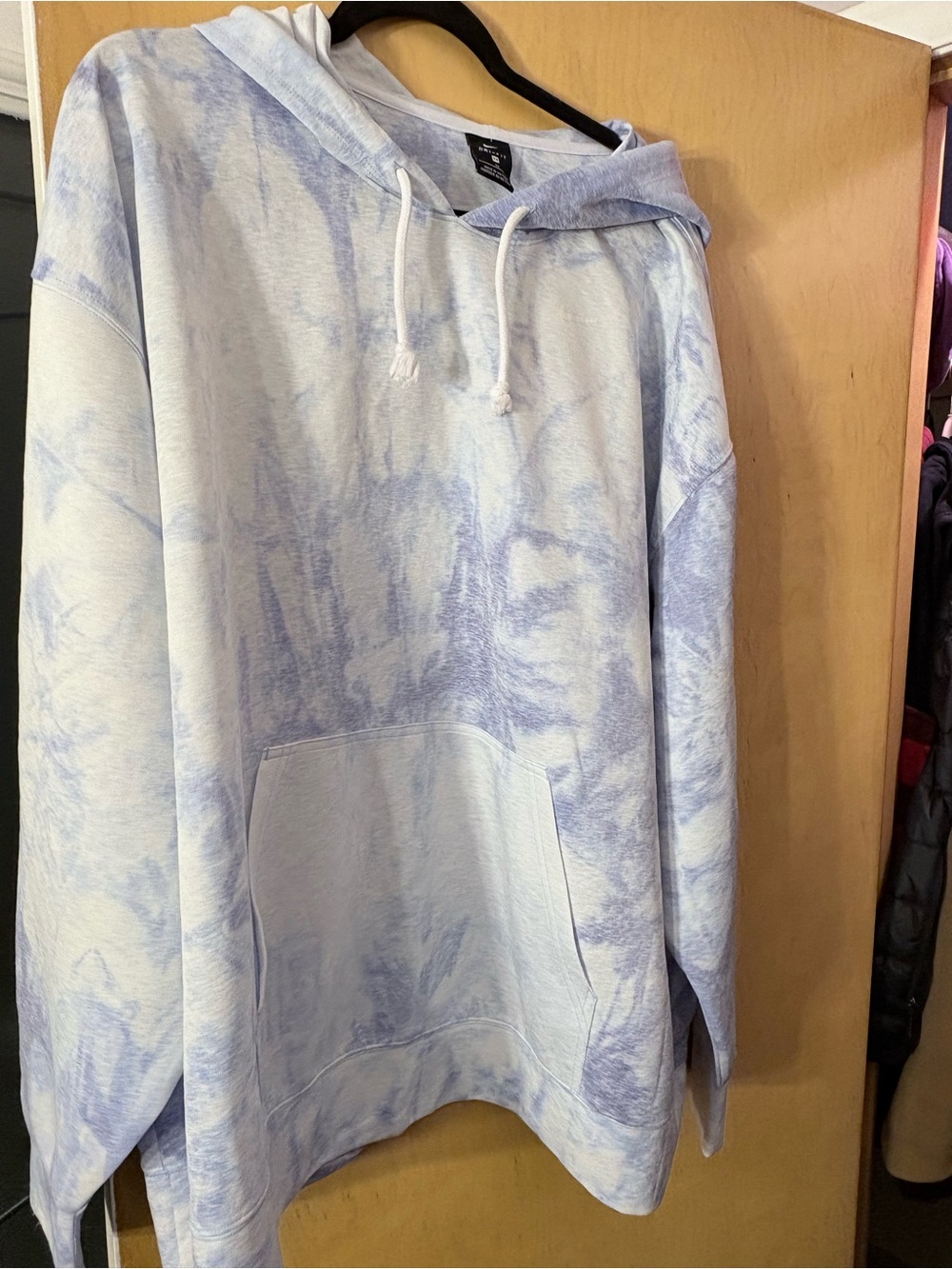 Nike Men's Light Blue Tie-Dye Crewneck Hoodie